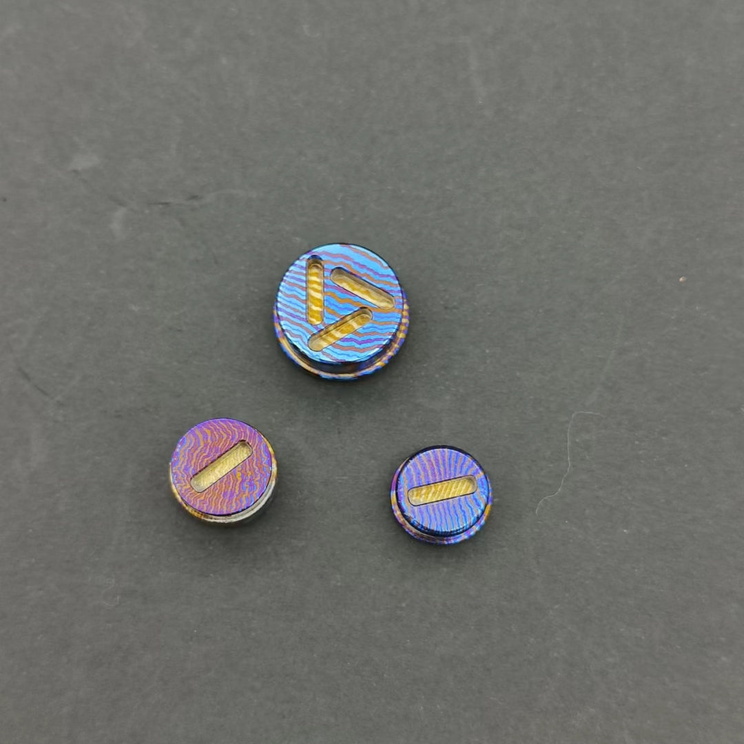 Timascus button